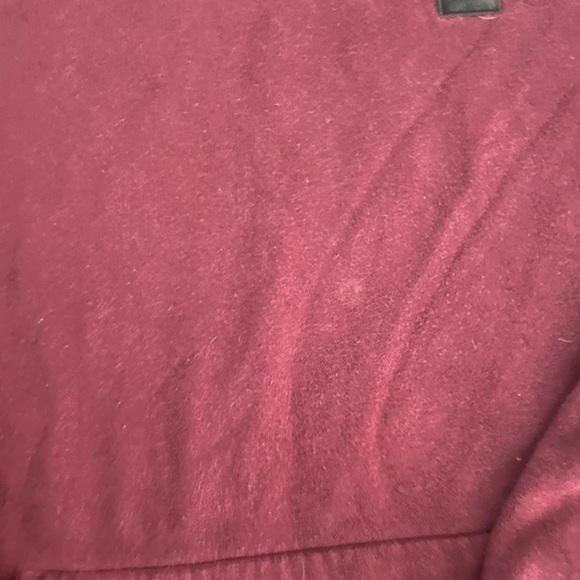 Under Armour Red‎ Sweatshirt - Picture 3 of 3